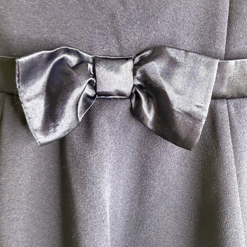Calvin Klein Gil’s Navy Dress with Sheer Hem Detail, size 10 - Picture 2 of 10